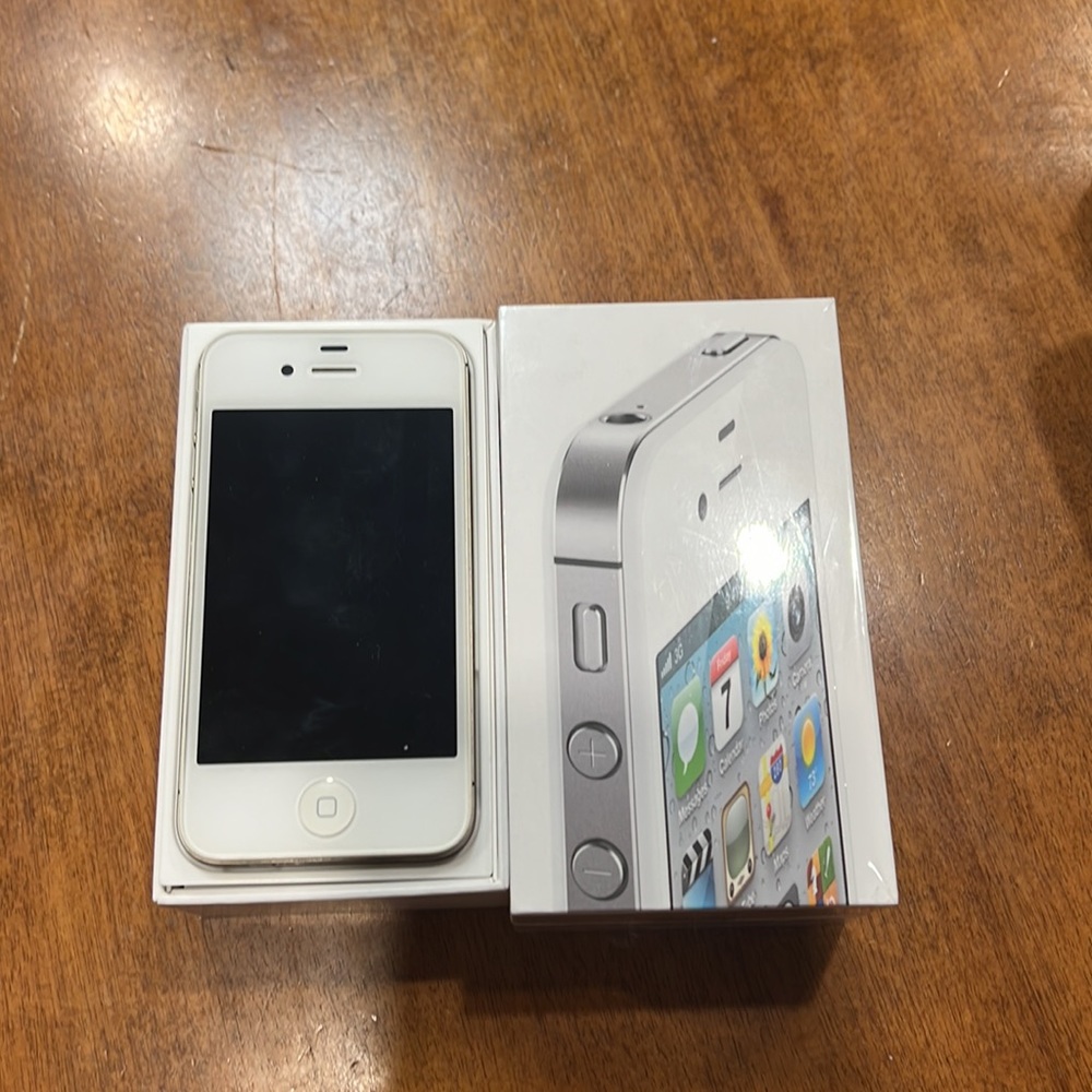 iPhone 4S - Picture 2 of 3